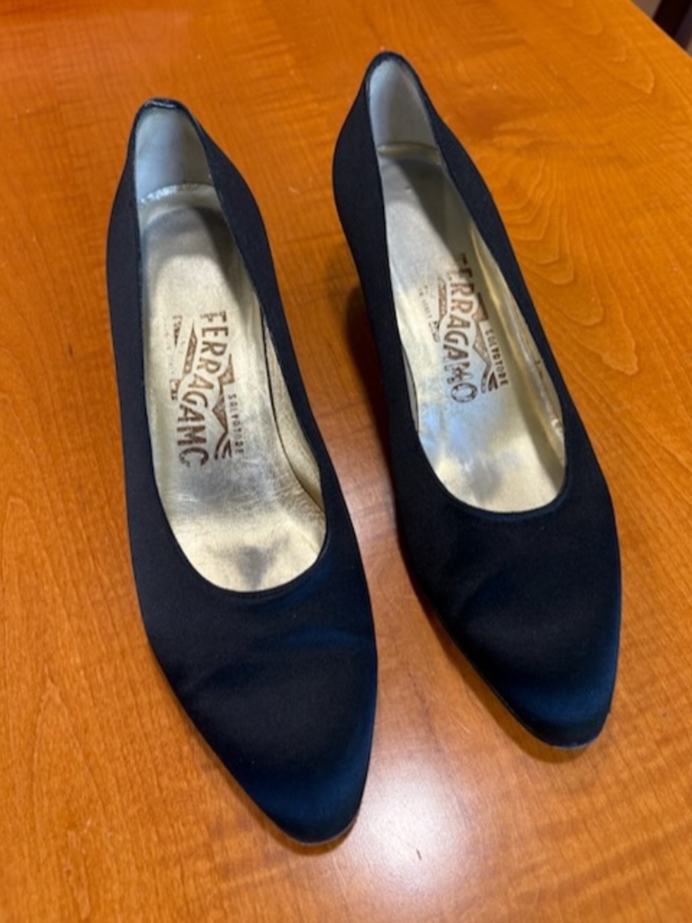 Ferragamo womens shoes: size 7 B Peau de Soie black shoes (satin/silk fabric)